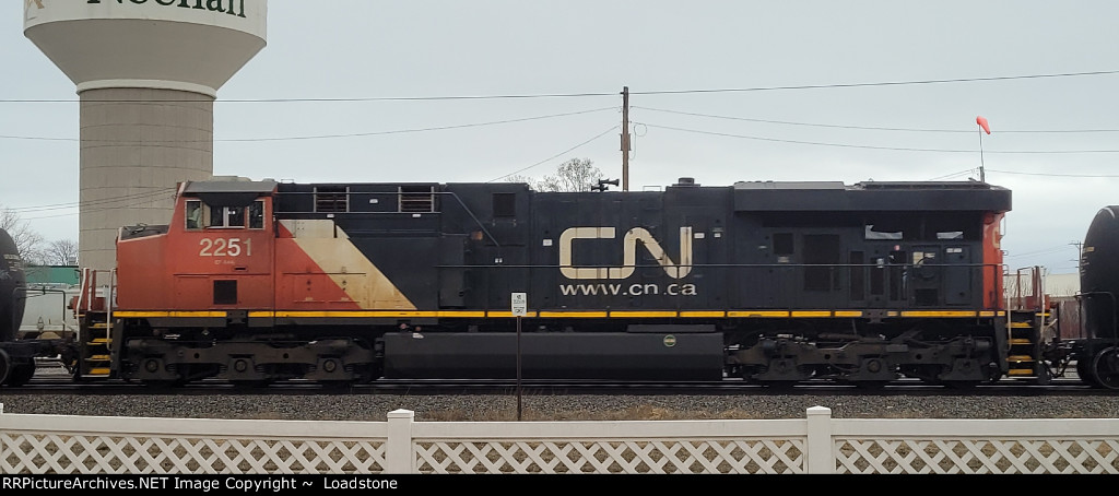 CN 2251